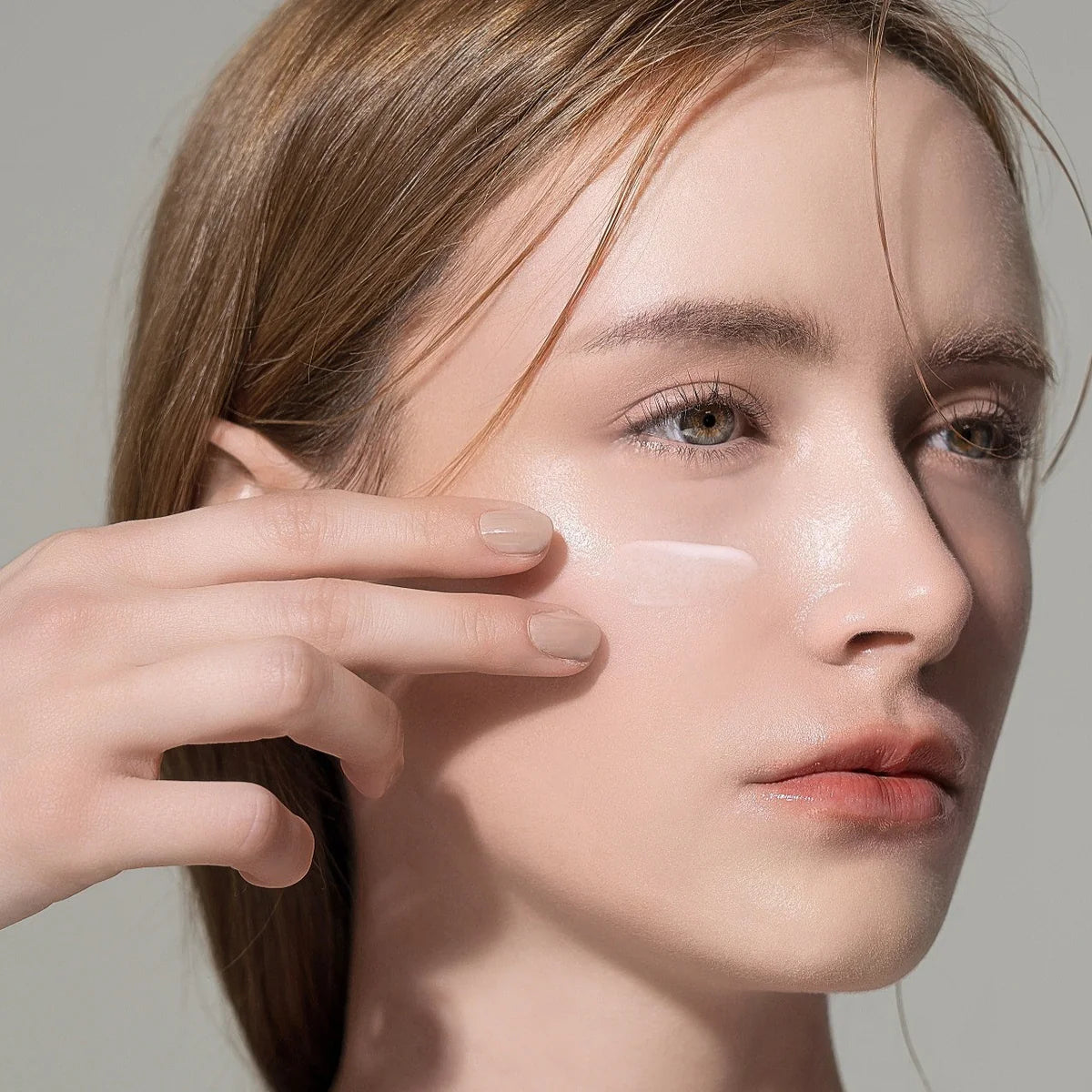 Crème solaire CE revitalisante visage, Revitalizing CE Sunscreen SPF 50+ PA++++