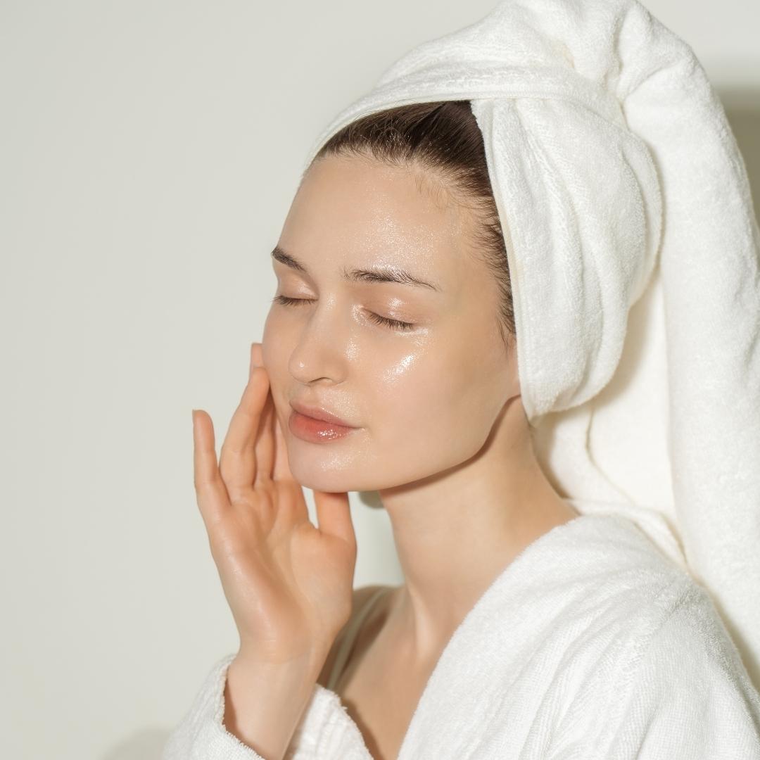 Pack de 4 Masques Hydratation & éclat du teint, Vitamine C & Peptides, Luminous Hydrating Sheet Mask